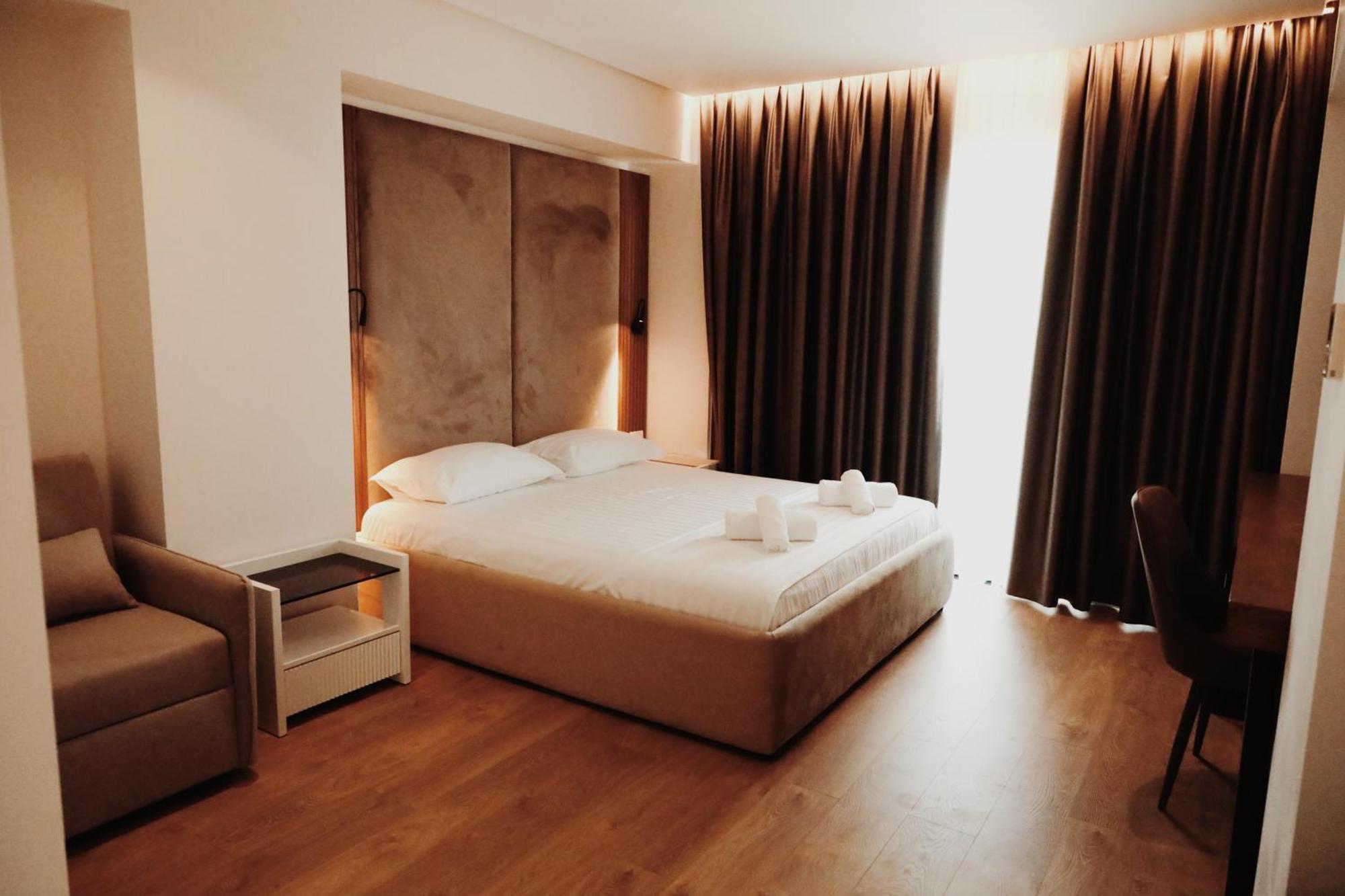 Oniro By Iliria Palace (Adults Only) Himare Exterior photo
